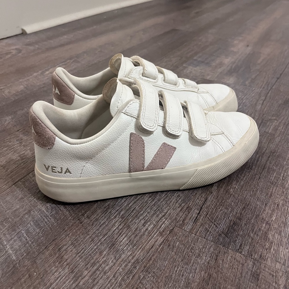 Strap Blush and White Vejas